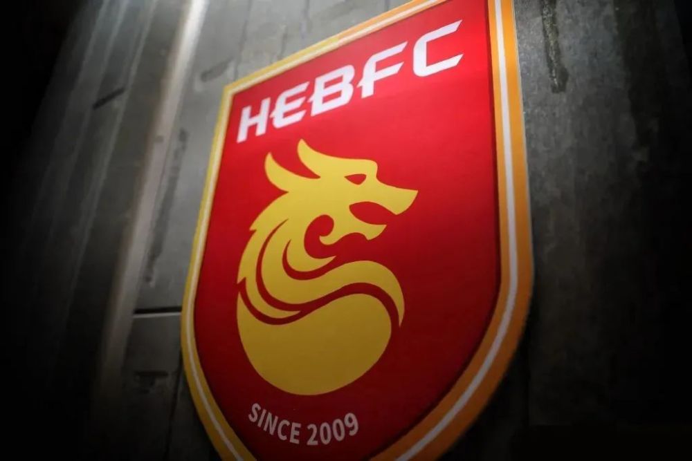 克洛普和波斯特科格鲁都因质疑裁判而受到一次黄牌警告。